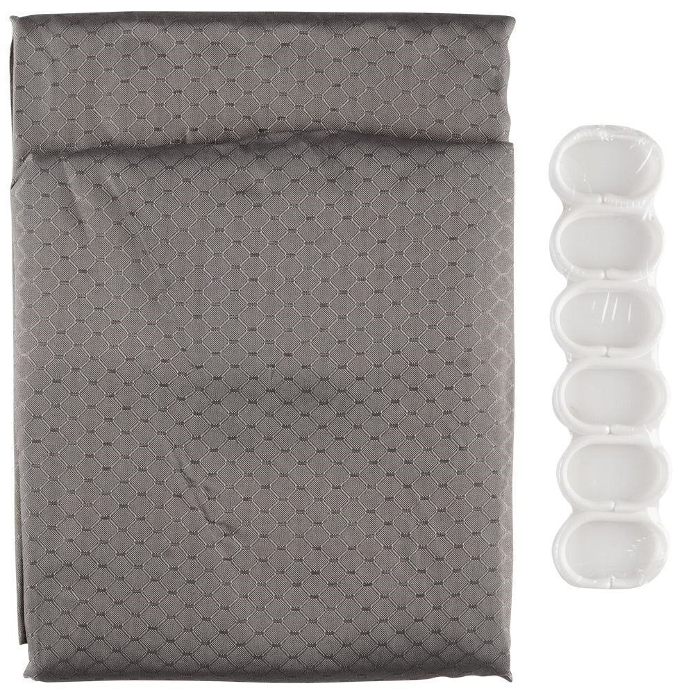 Shower curtain: Durable protection for a dry bathroom