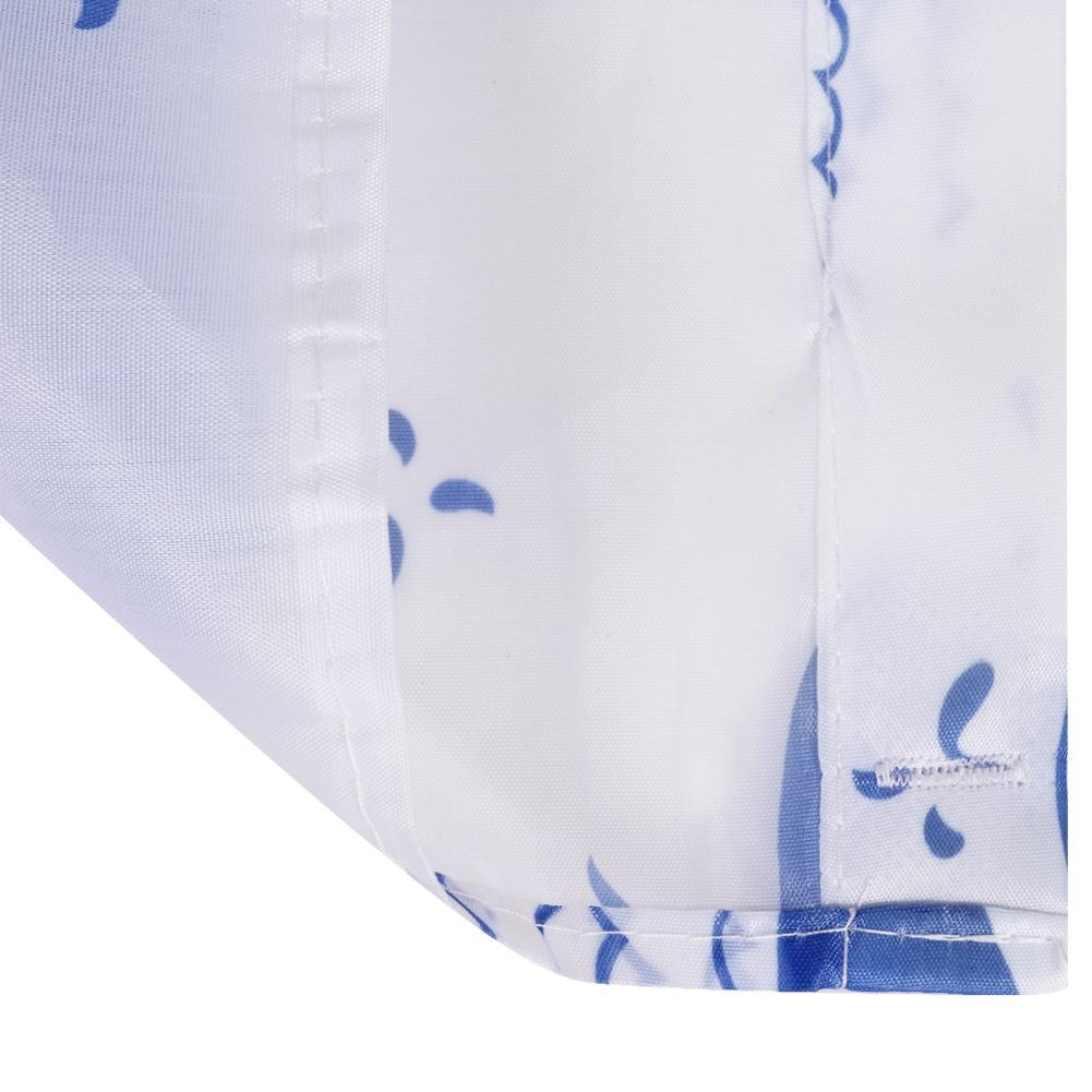 Shower curtain: Water protection and integrity with durable material