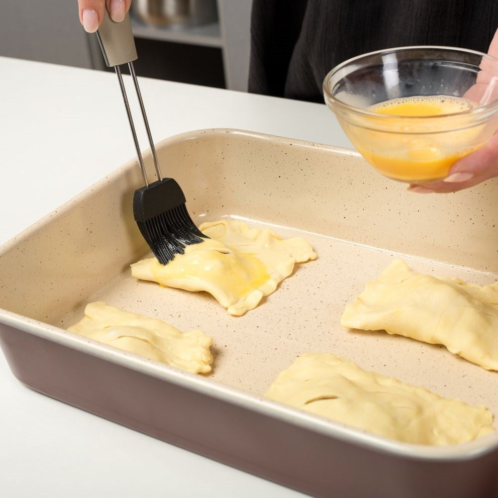 Silicone Brush: Perfect for Meat, Fish, Baked Goods & Dishwasher Safe