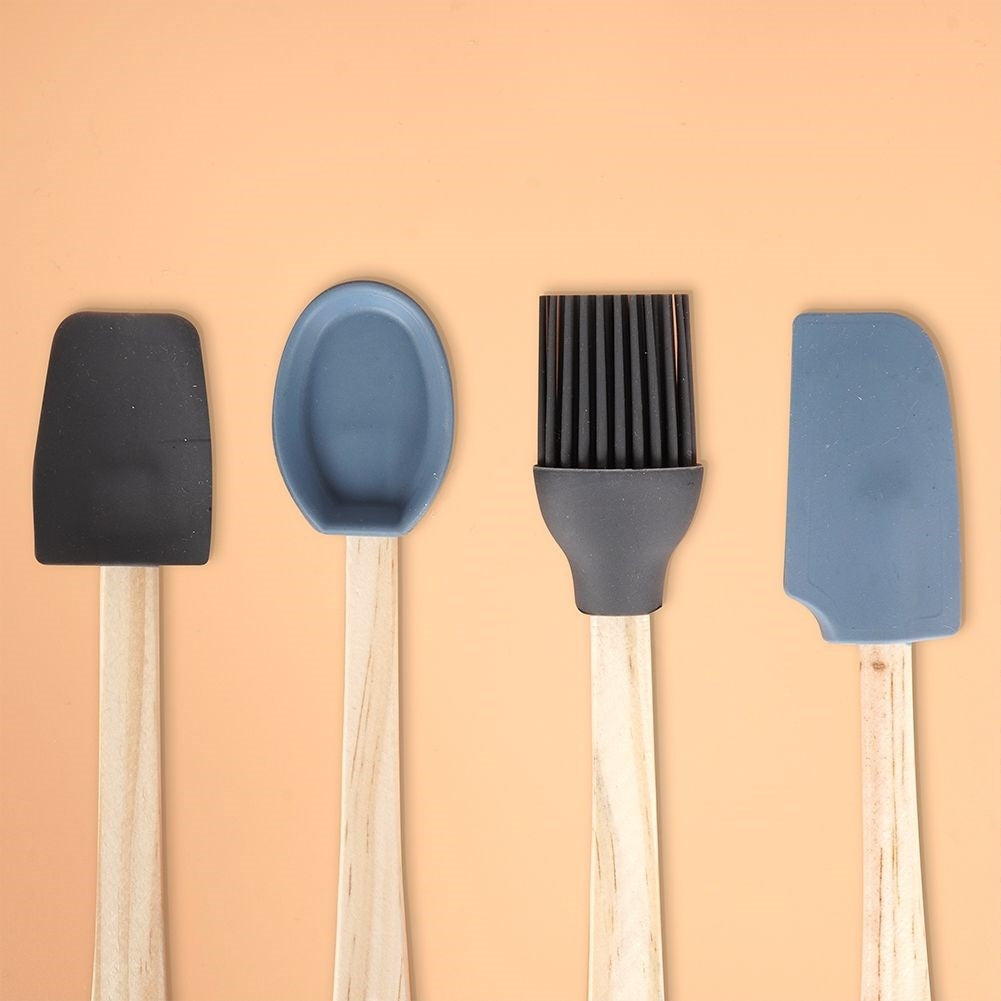 Silicone Utensils: Withstand High Temperatures, Non-Stick & Glass