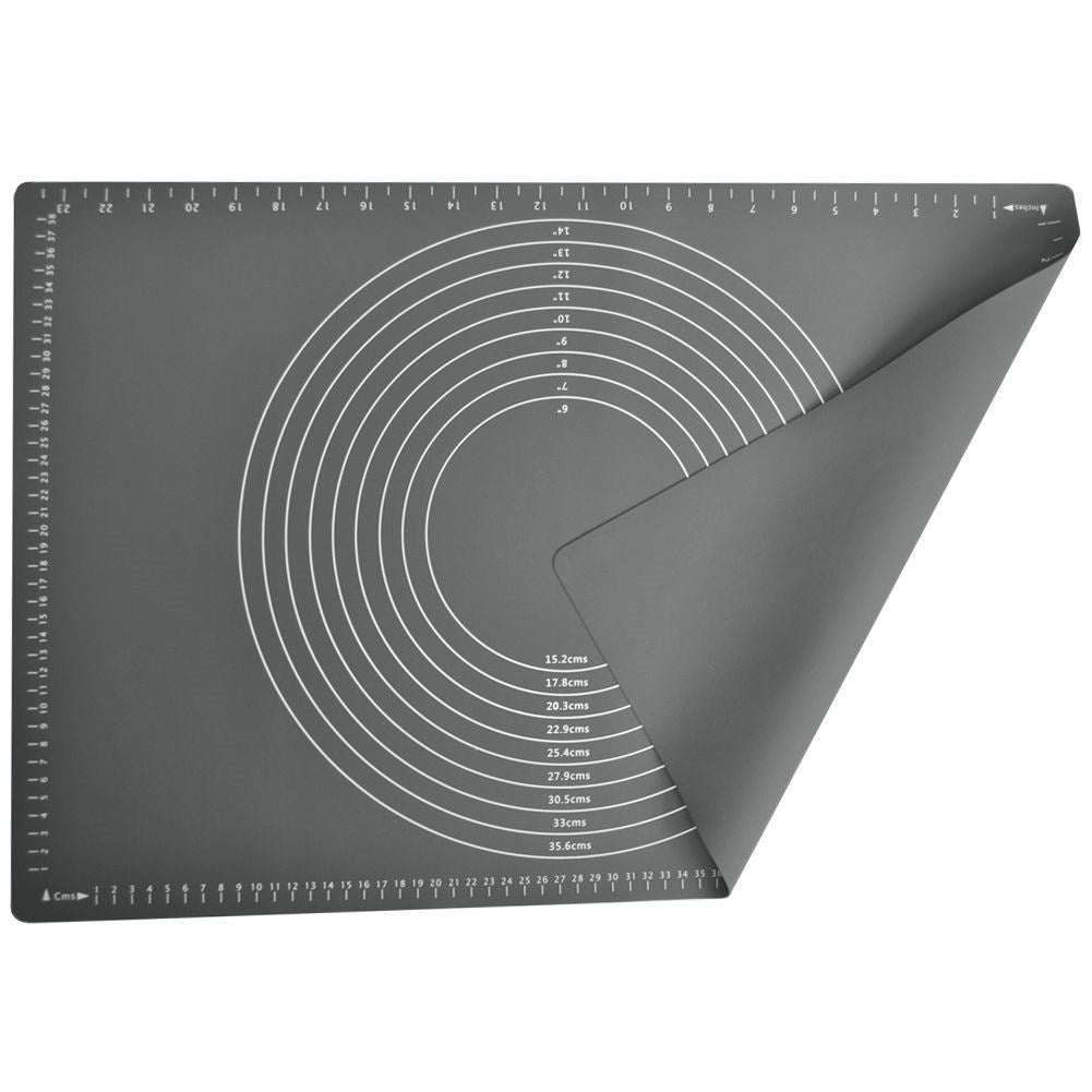 Silicone baking mat: Minimal flour, easy storage