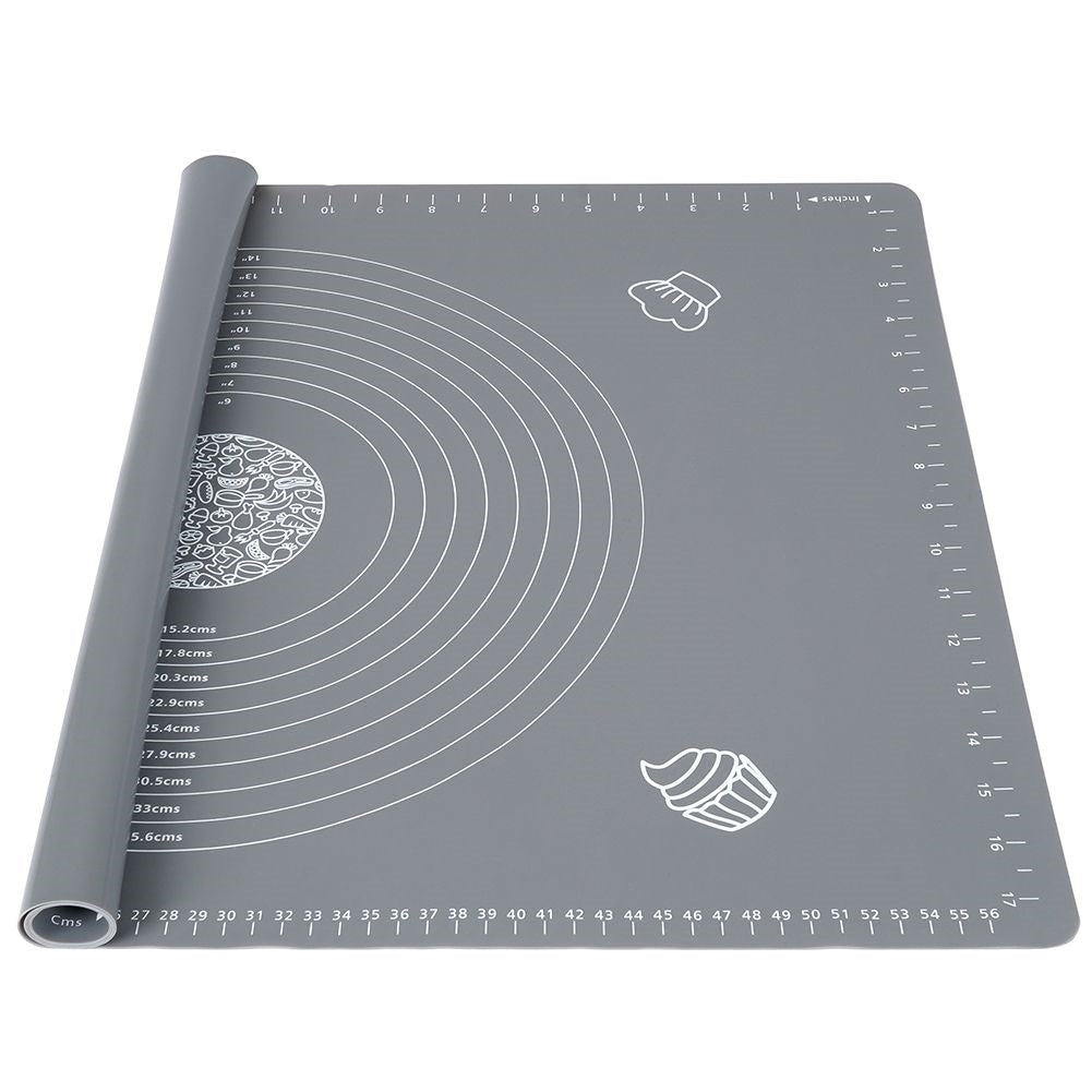 Silicone baking mat: Minimal flour, easy storage