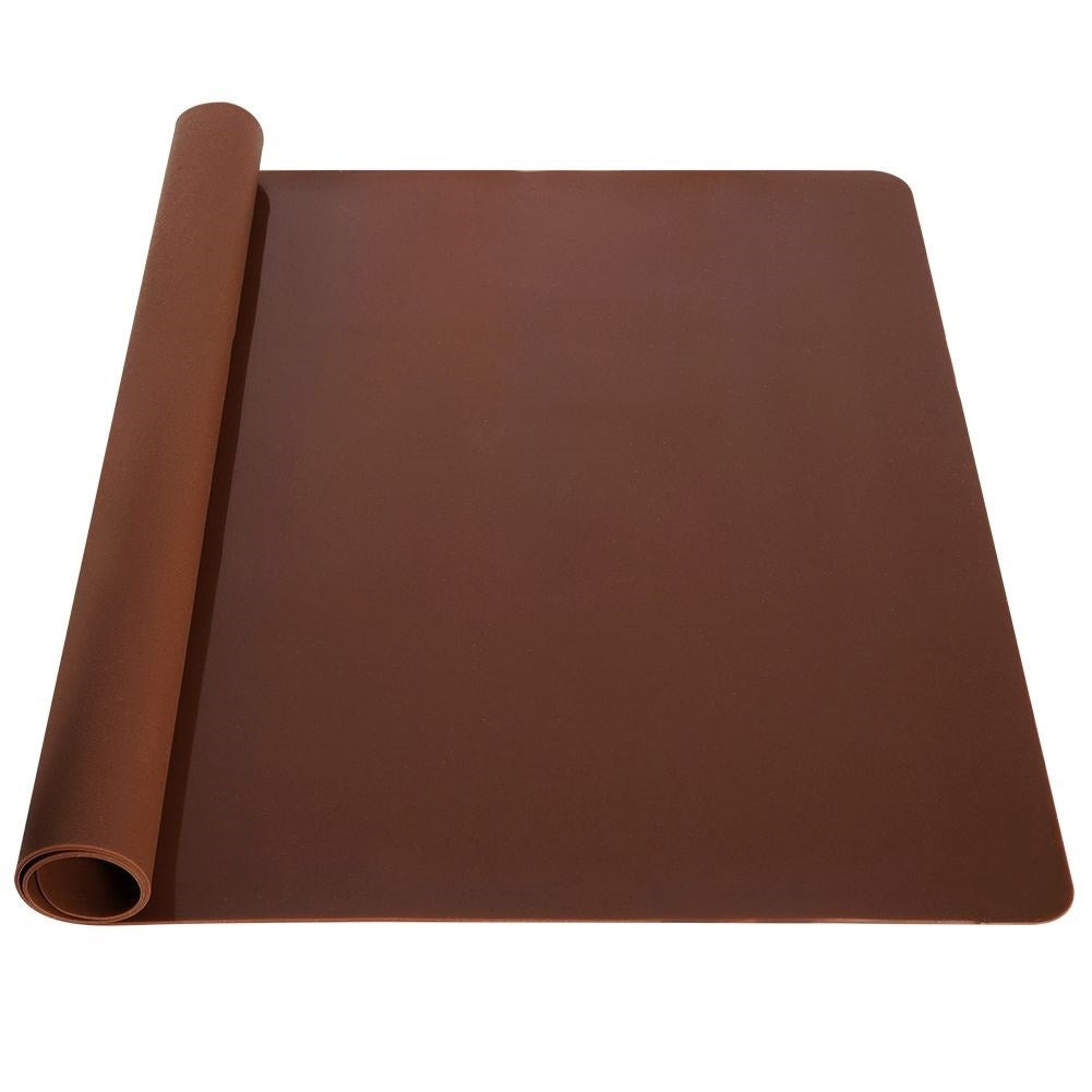 Silicone baking mat: Minimal flour, easy storage, roll/fold