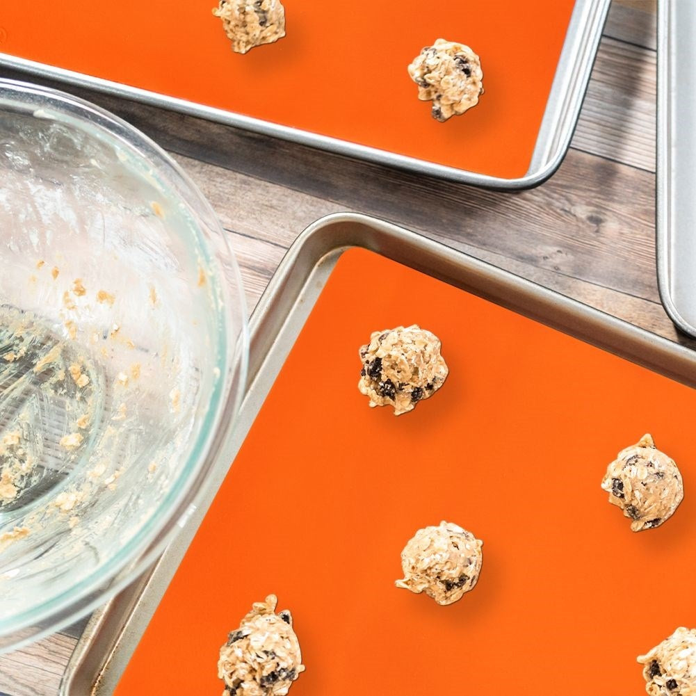 Silicone baking mat - Smooth, space-saving and easy baking
