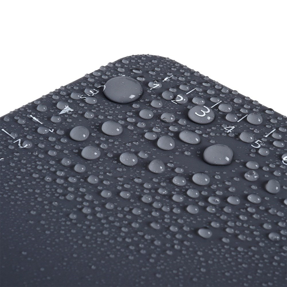 Silicone baking mat: minimal flour, space-saving, rollable