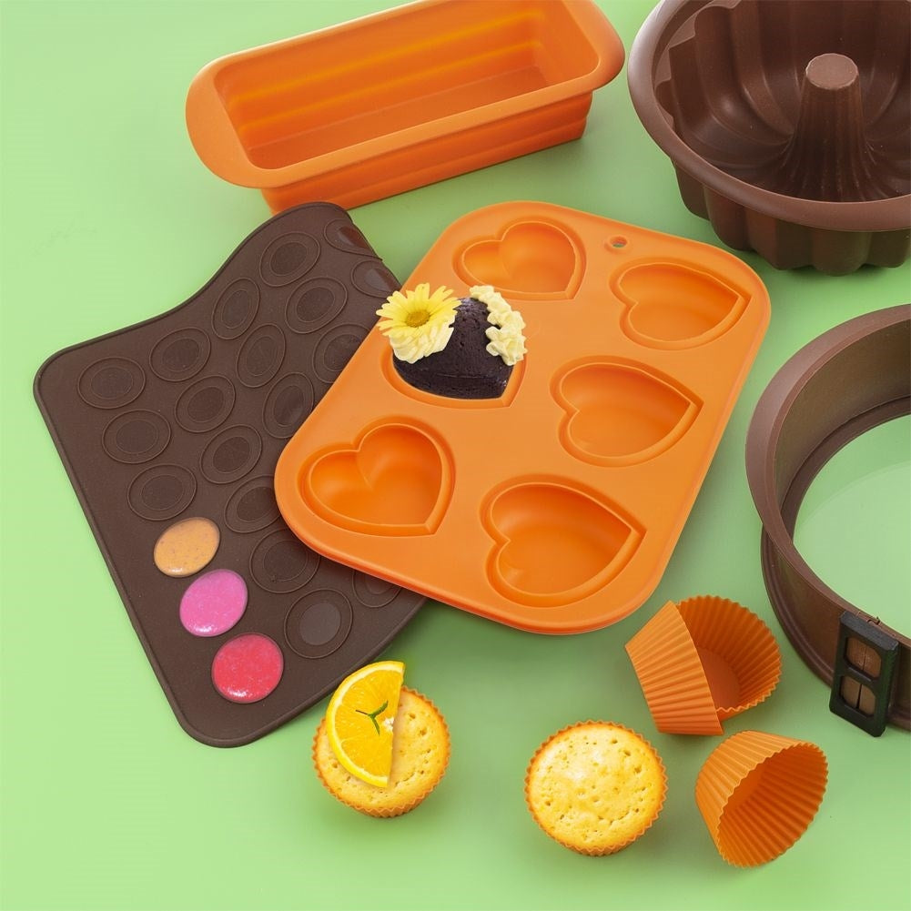 Silicone baking mold for French macarons - two sizes