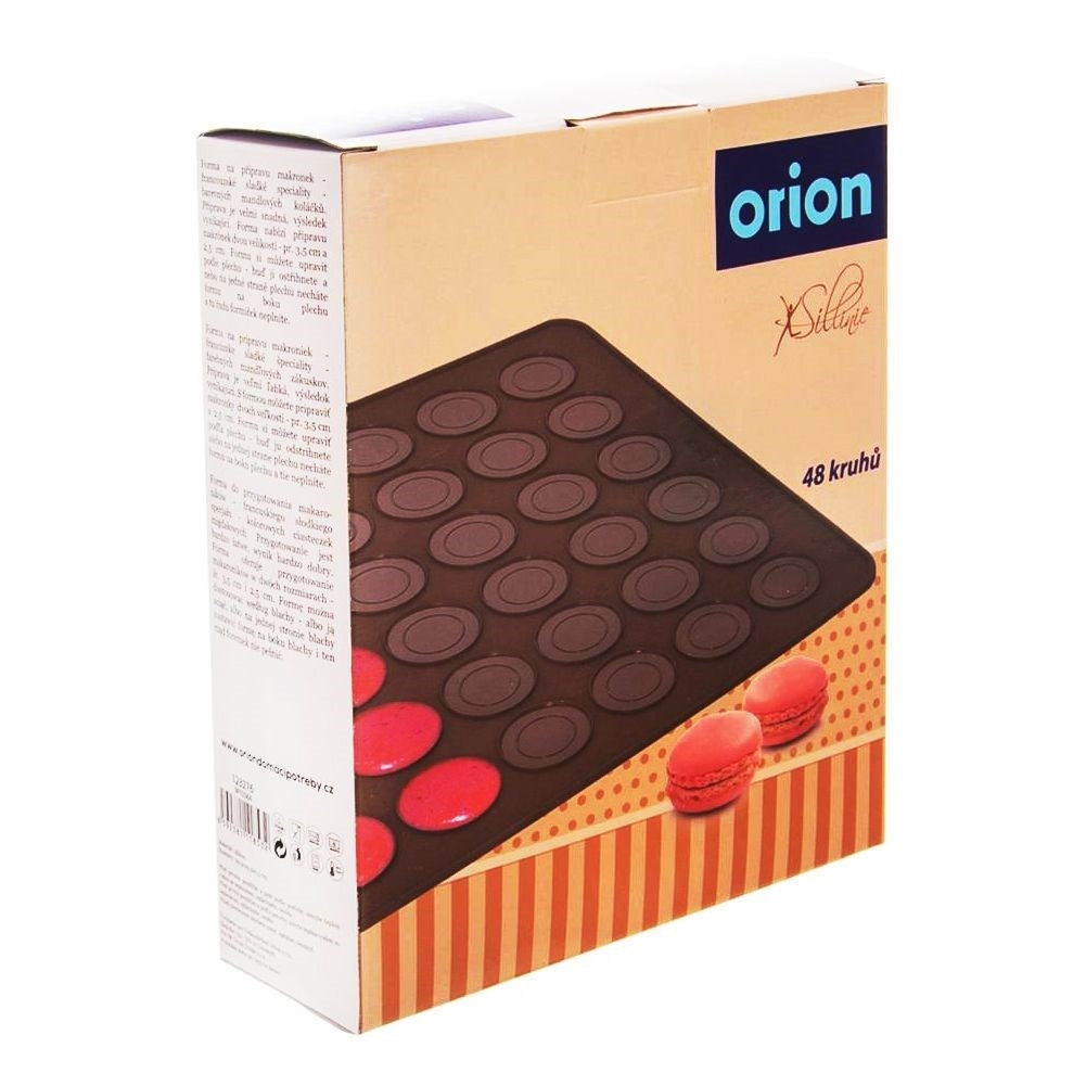 Silicone baking mold for French macarons - two sizes