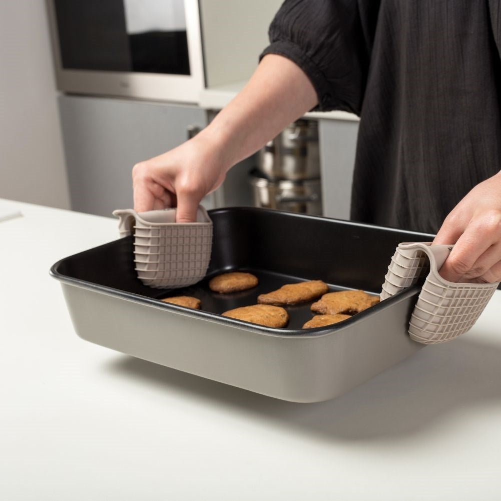 Silicone glove: Protect yourself from hot kitchen utensils