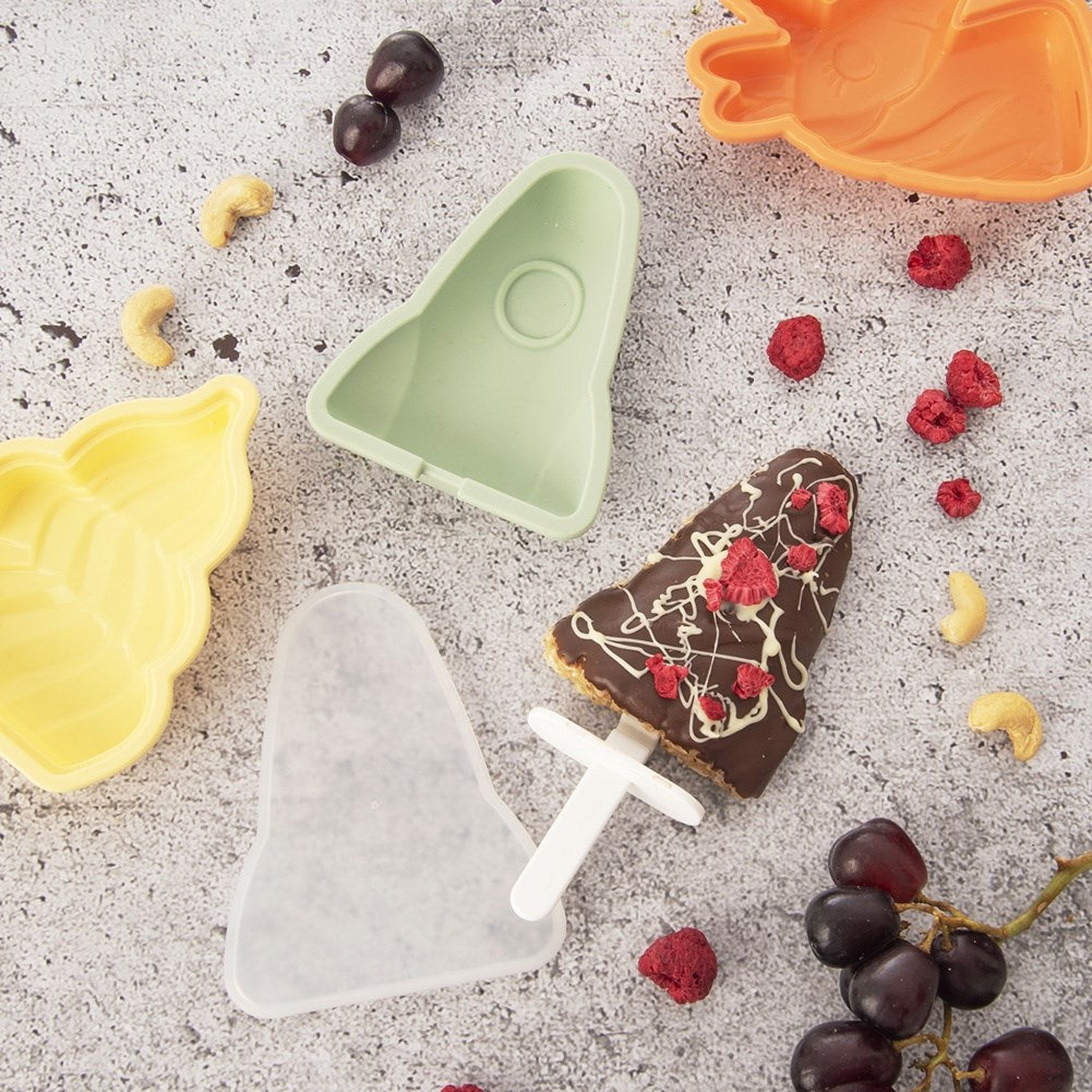 Silicone ice cream mold with rocket lid