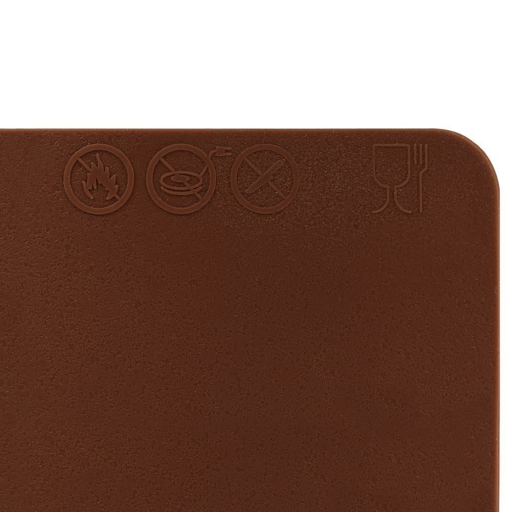 Silicone mat: Minimal flour, space saving, easy storage