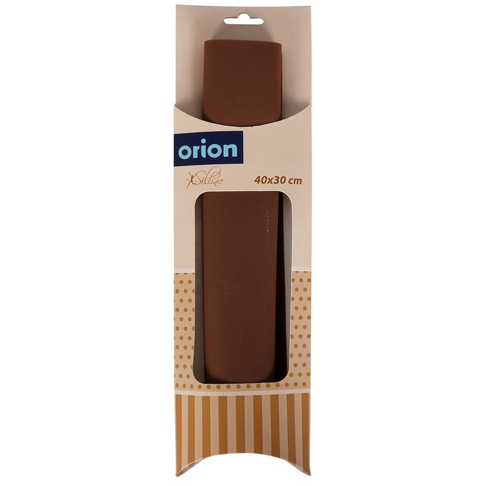 Silicone mat: Minimal flour, space saving, easy storage