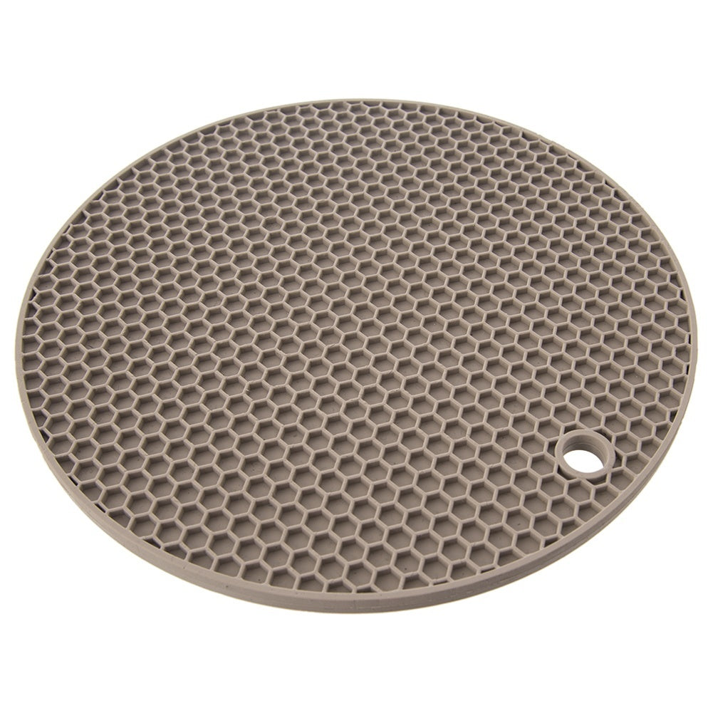 Silicone mat: Protection for hot pots and kitchen counters