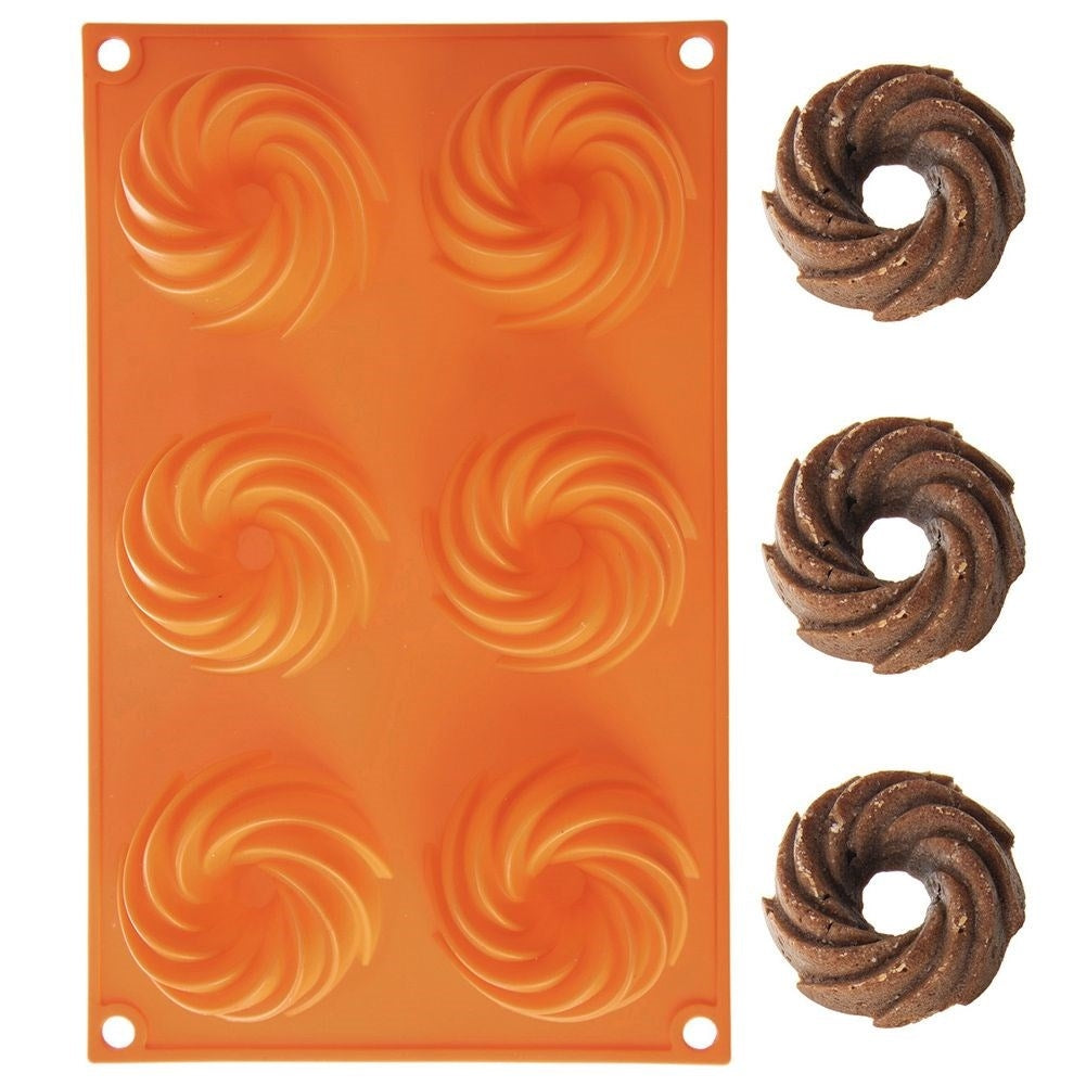 Silicone mold: Flexible, durable for muffin baking