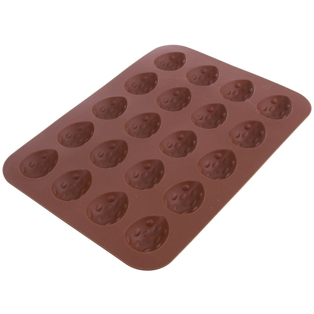 Silicone mold for brittle nuts - Light, flexible, durable