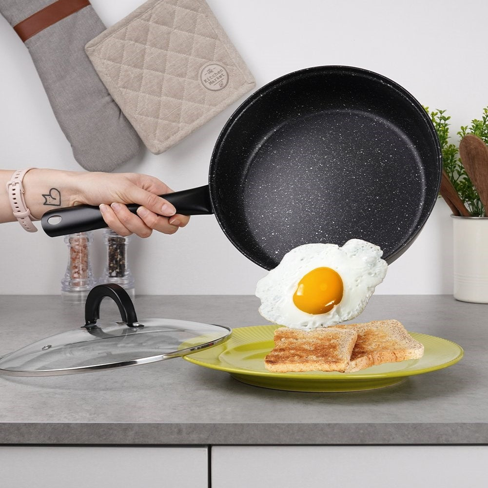 Six-piece kitchen set in stainless steel for all stoves and dishwashers