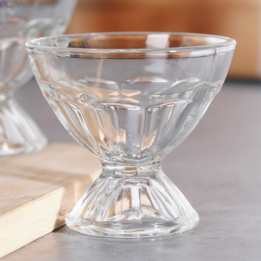 Six small glass dessert bowls, perfect for snacks and desserts