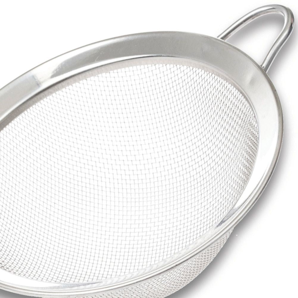 Small Kitchen Strainer in Stainless Steel - 11 cm Diameter