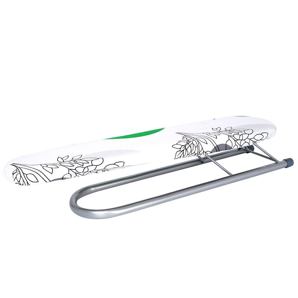Small and practical ironing board for sleeves