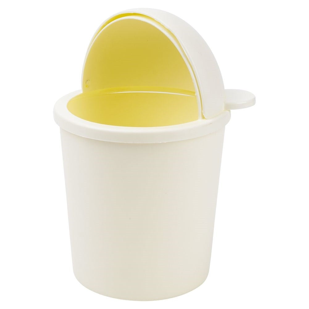 Small dustbin with removable lid in a cute bear shape