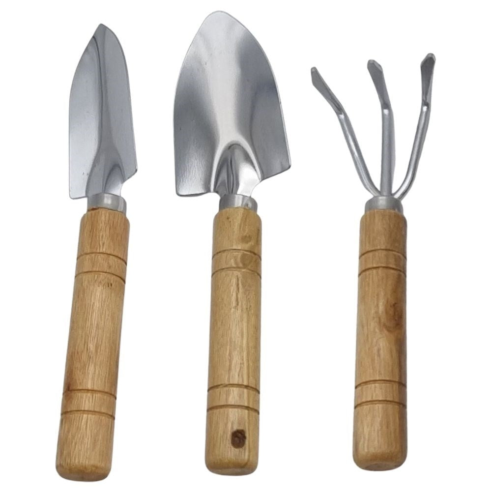 Small garden tools for balcony and indoor cultivation