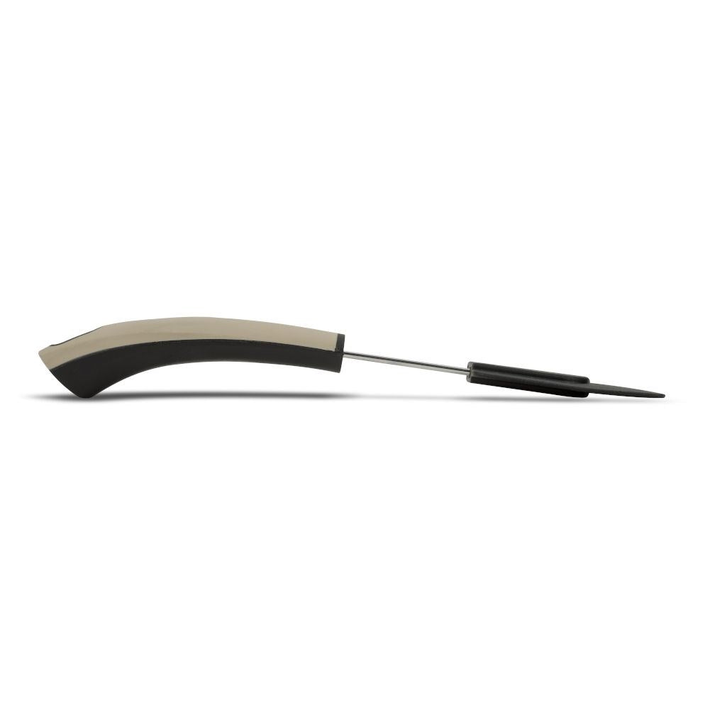 Small spatula for cakes, tarts and mixing ingredients