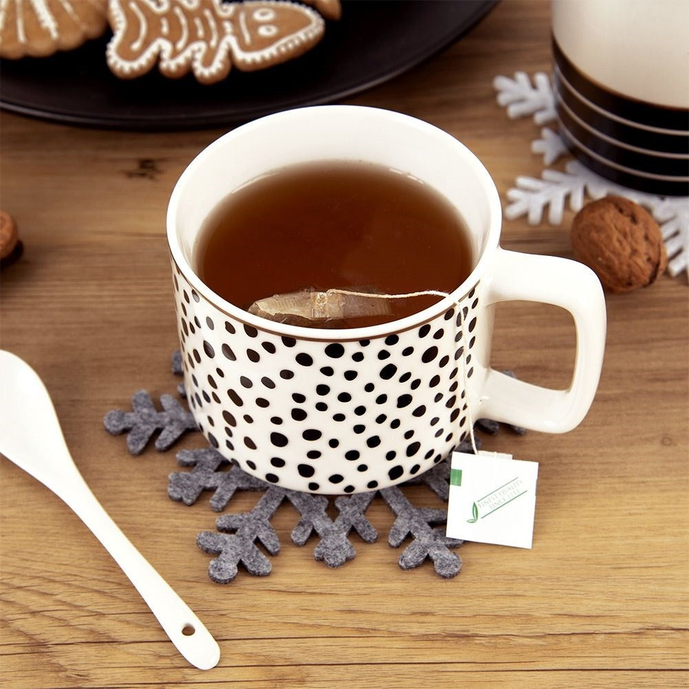 Snowflake-shaped mats for all vessels - gray felt set