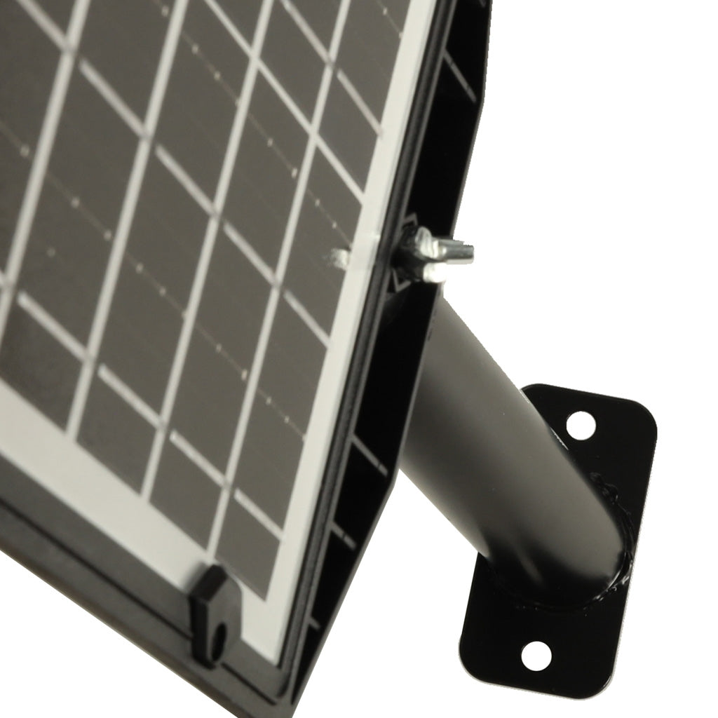 Solar LED Outdoor Lantern – Halogen Effect