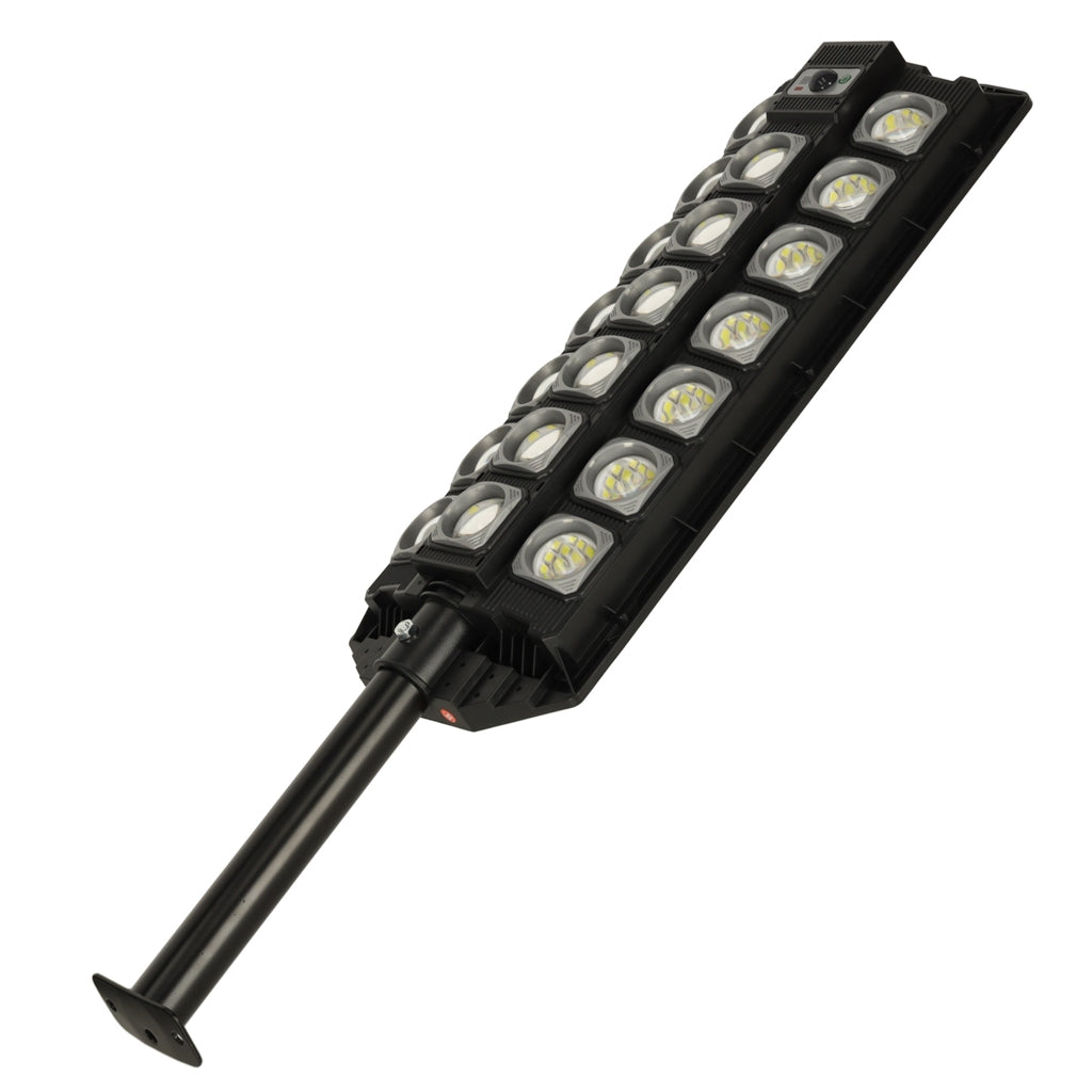 Solar LED Outdoor Lantern – Halogen Effect
