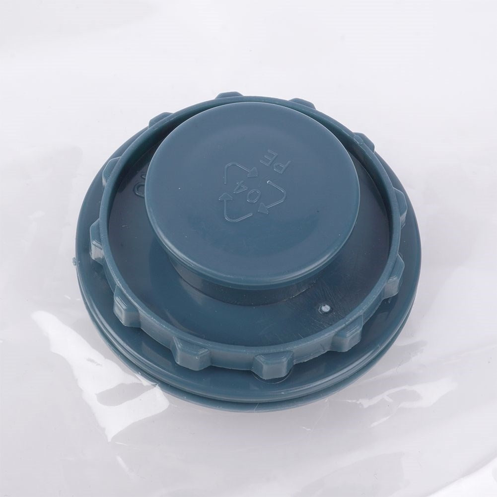 Space-saving vacuum bag for clothes and bedding
