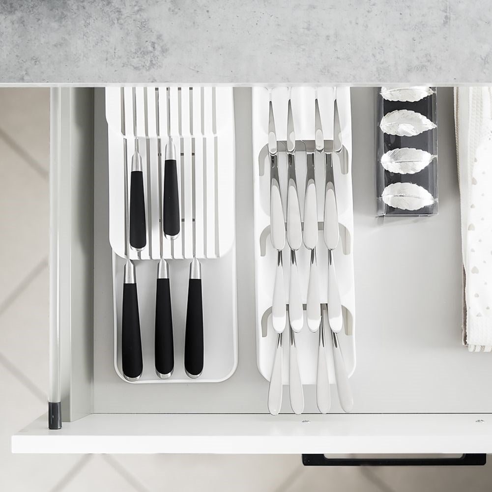 Spacious and durable cutlery box with smart design