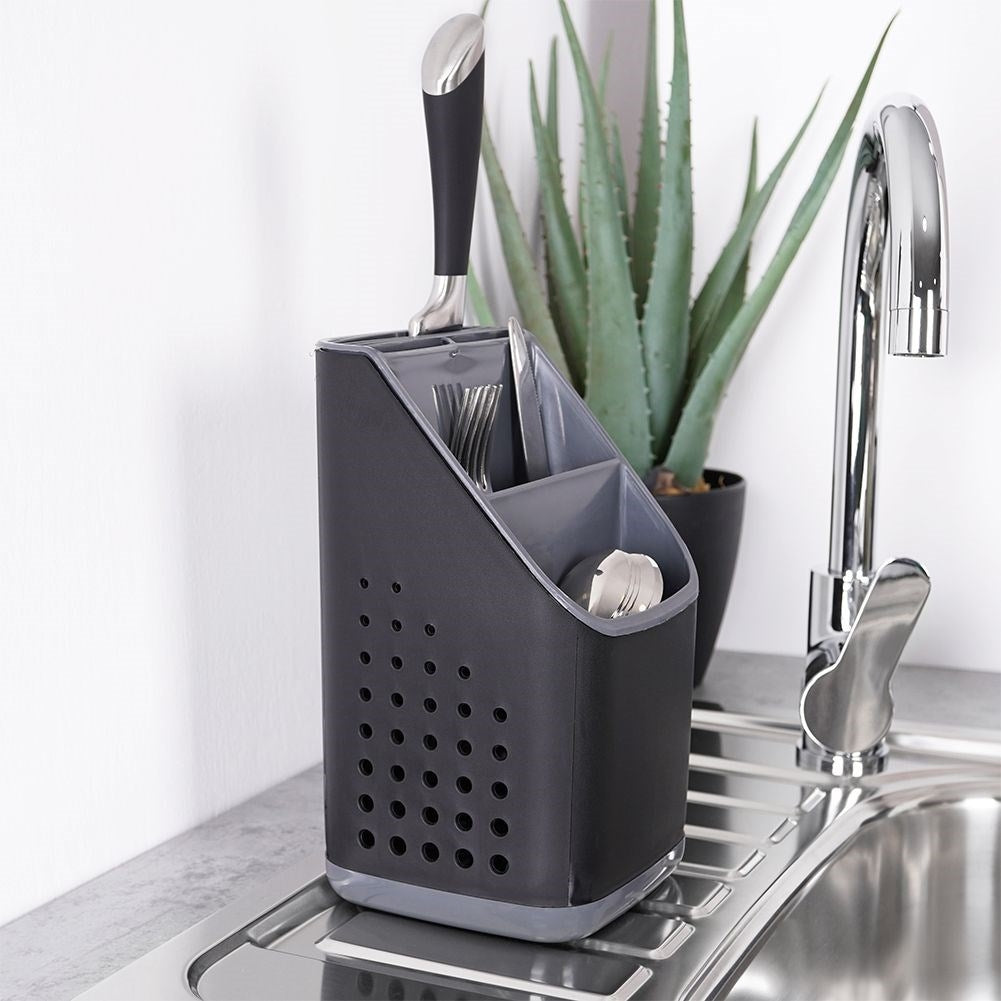 Spacious and practical cutlery and kitchen utensil container