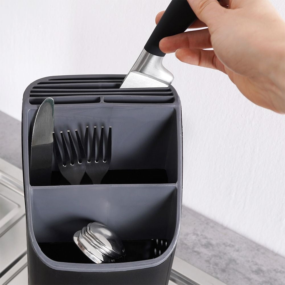 Spacious and practical cutlery and kitchen utensil container