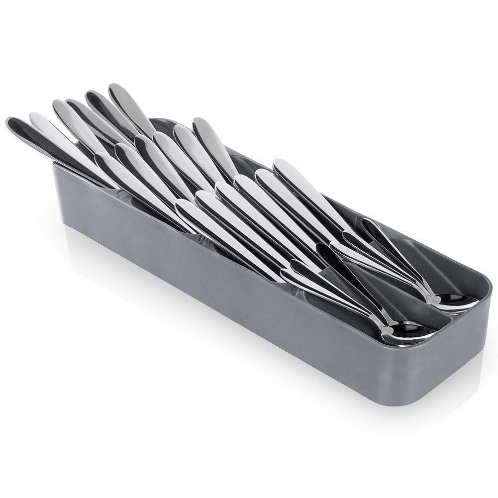 Spacious and practical cutlery box in durable material