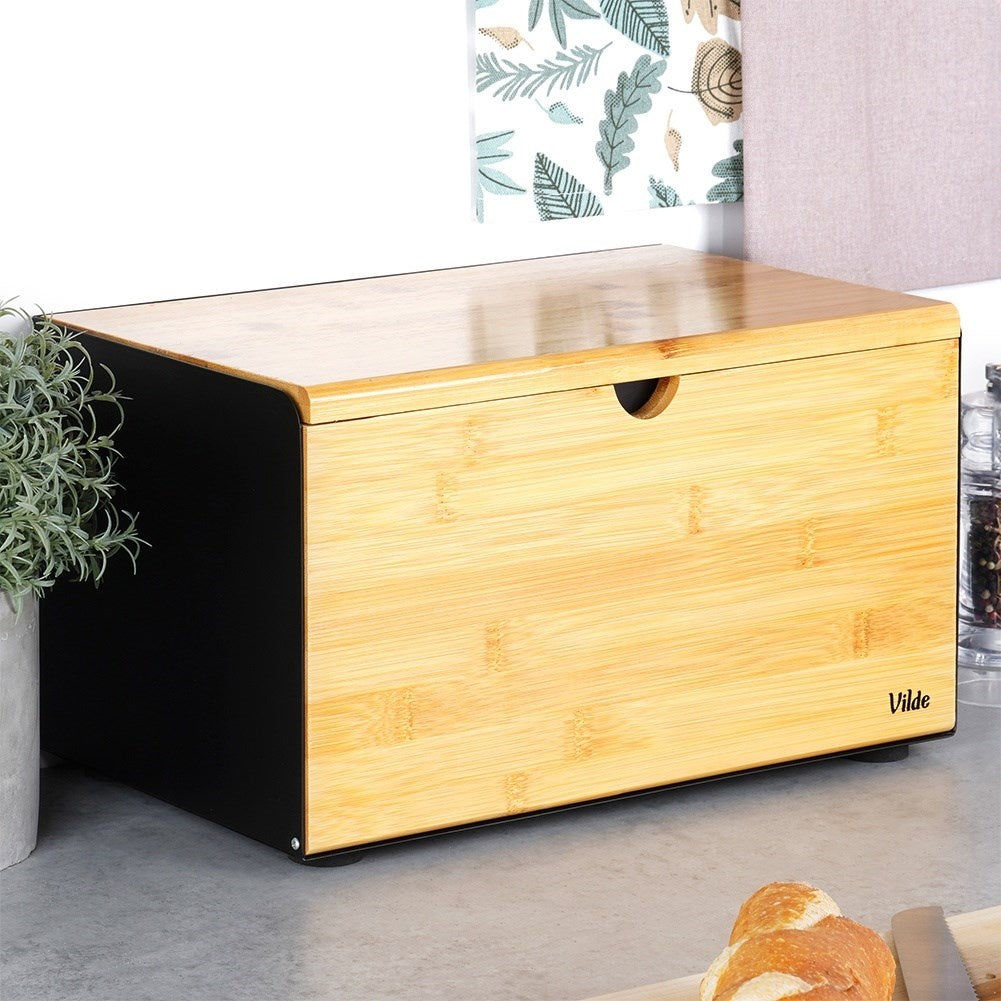 Spacious bread box in bamboo and black metal, easy opening