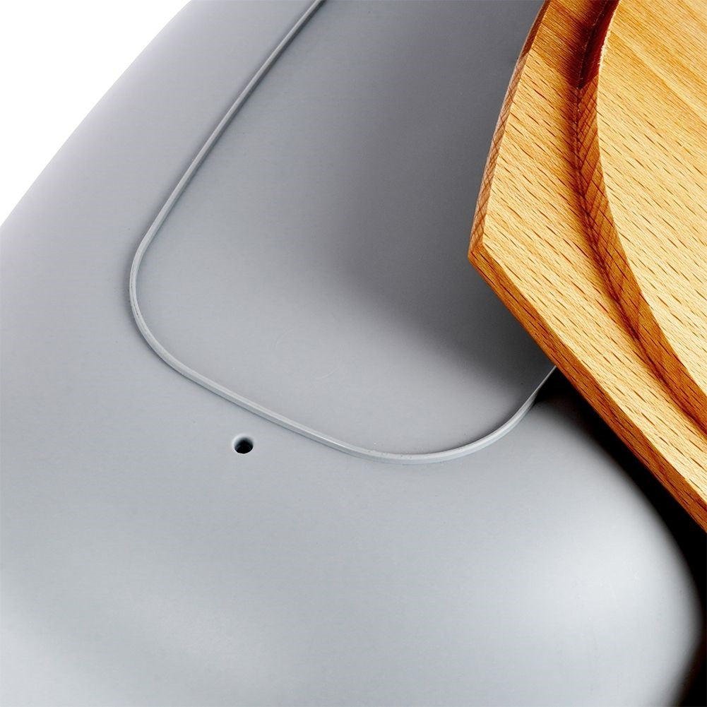 Spacious gray bread tin with a wooden cutting board as a lid