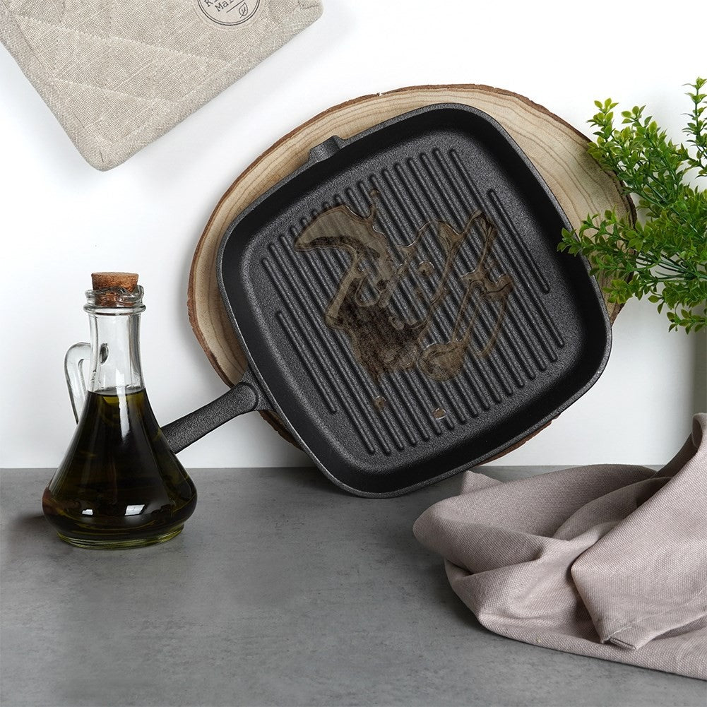 Square cast iron grill pan with grill base and silicone cover