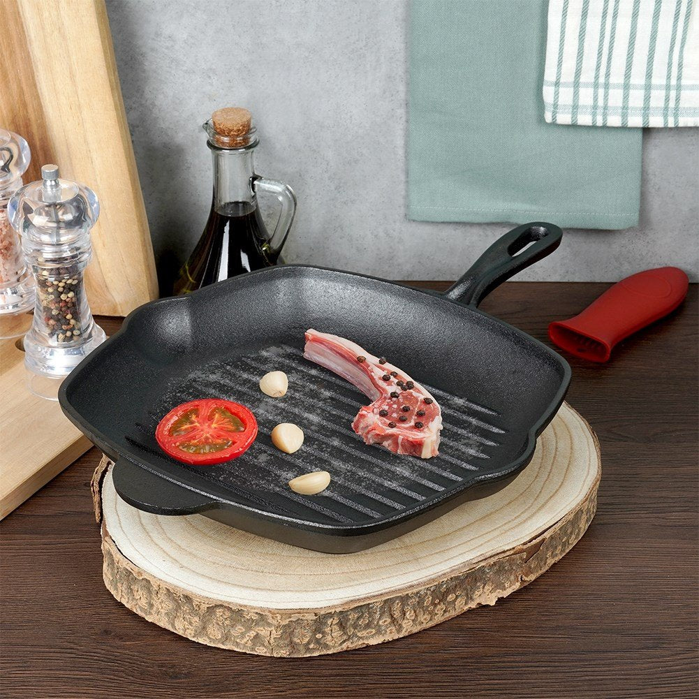 Square cast iron grill pan with silicone handle for all heat sources