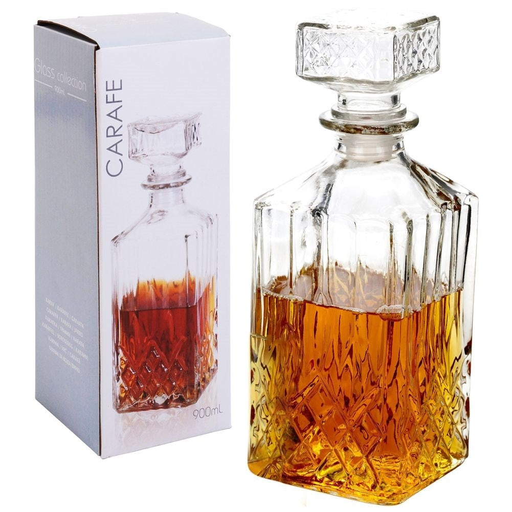 Square decanter with cork - perfect for all drinks