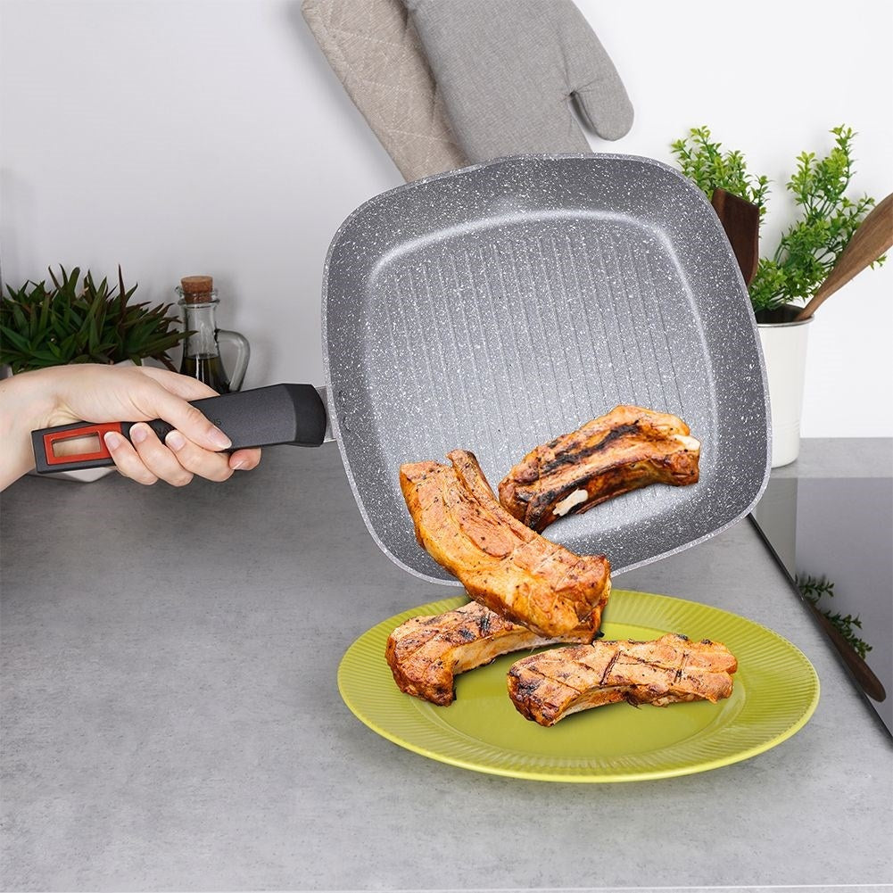 Square grill pan with 5-layer non-stick granite coating