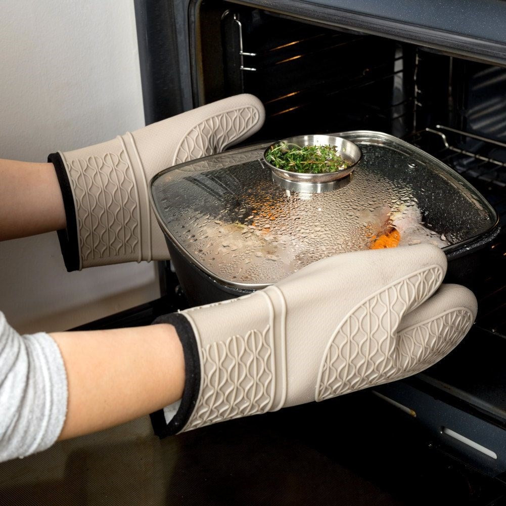 Square pot with durable non-stick granite coating