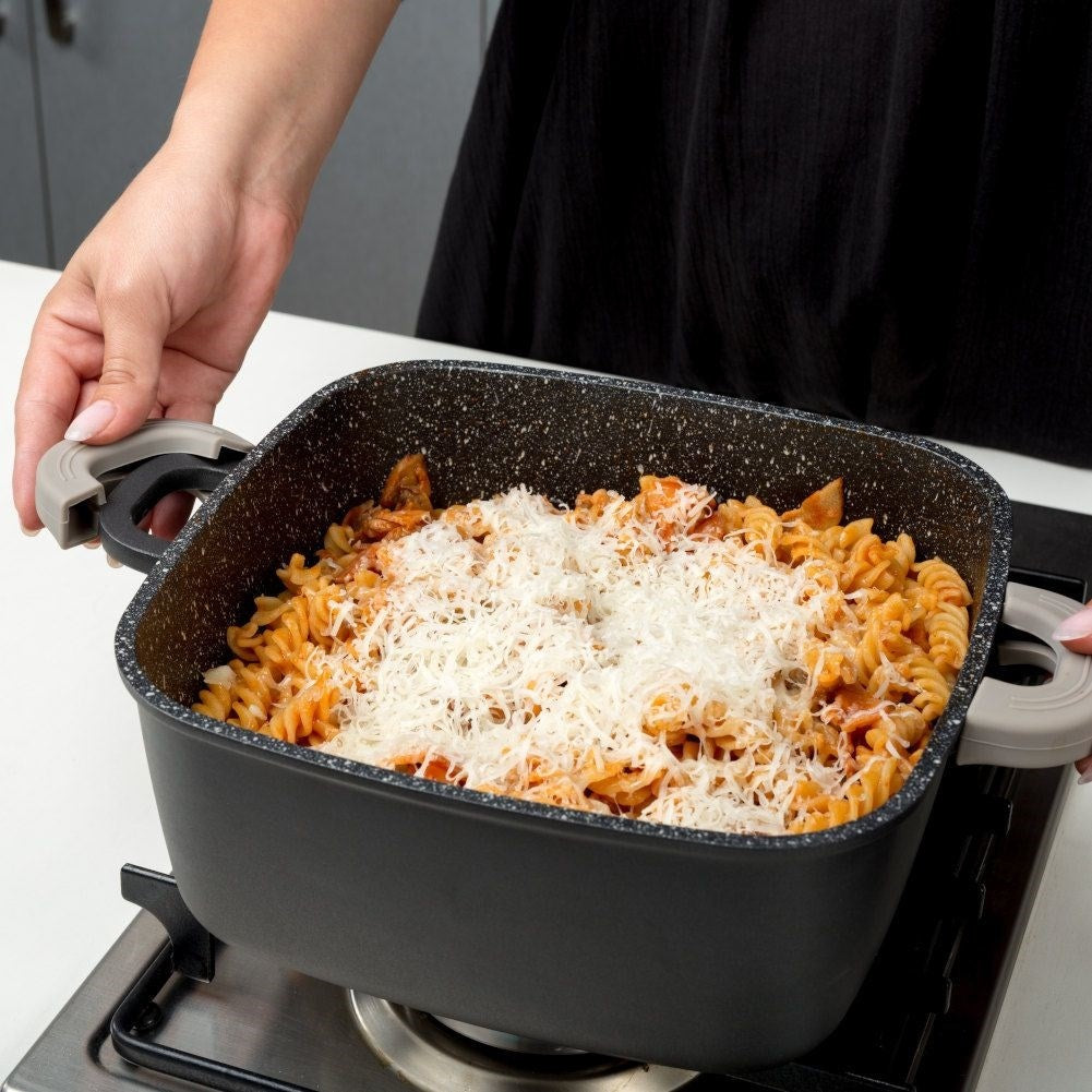 Square pot with five-layer non-stick granite coating