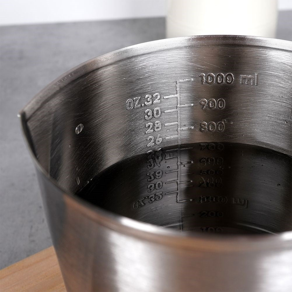 Stainless Steel Measuring Jug with Ergonomic Handle and Spout