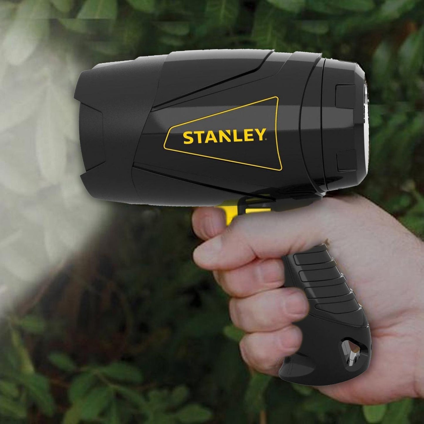 Stanley ED-17003: LED Spotlight Flashlight 300 Lumen - 3 Watt