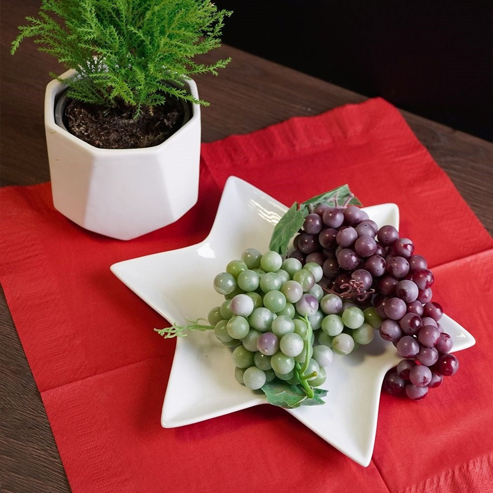 Star-shaped White Porcelain Tableware for Festive Holidays
