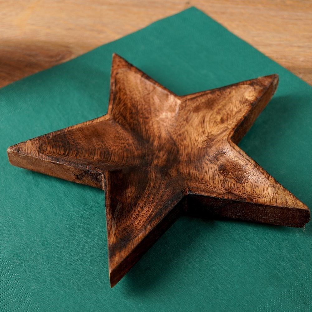 Star-shaped mango wood tray for arrangements and candles