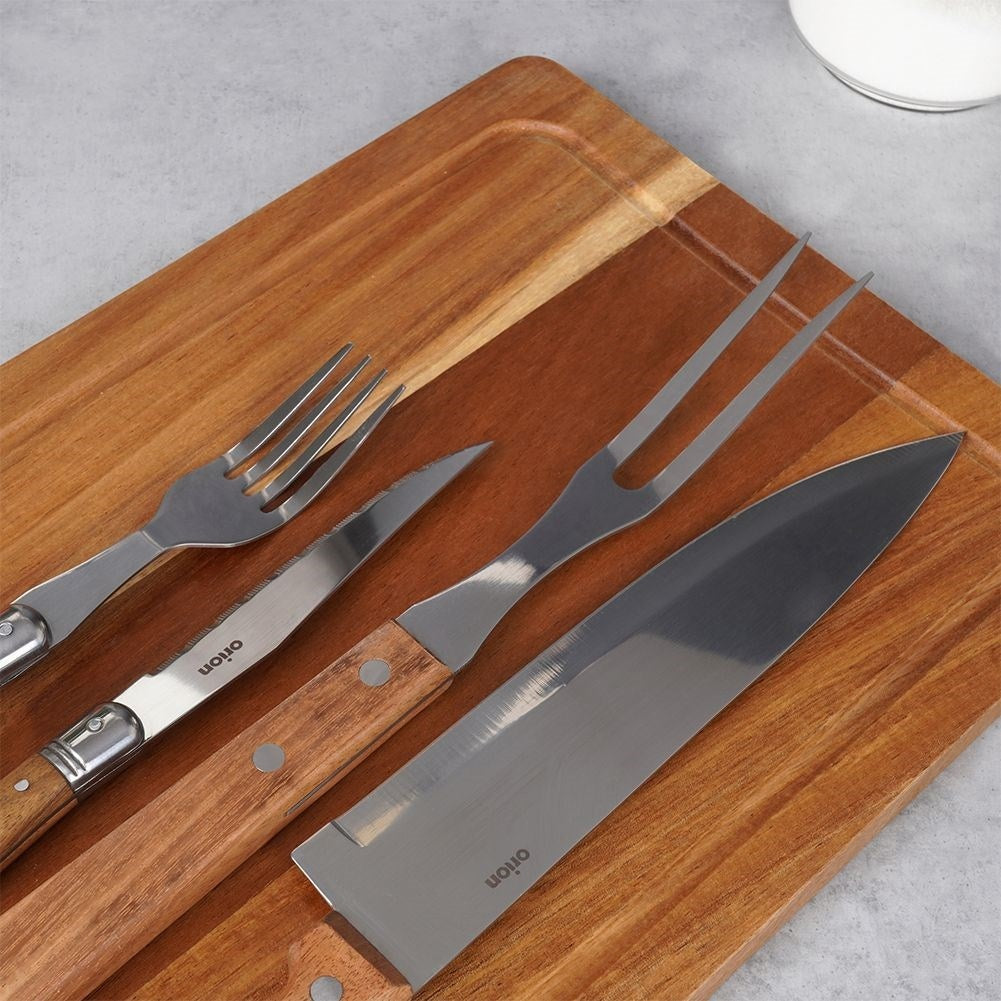 Steak and burger cutlery with wooden board for 6 people