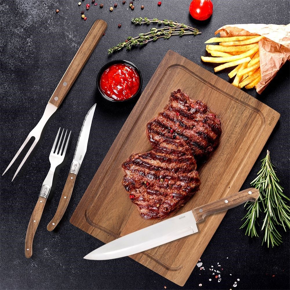 Steak and burger cutlery with wooden board for 6 people