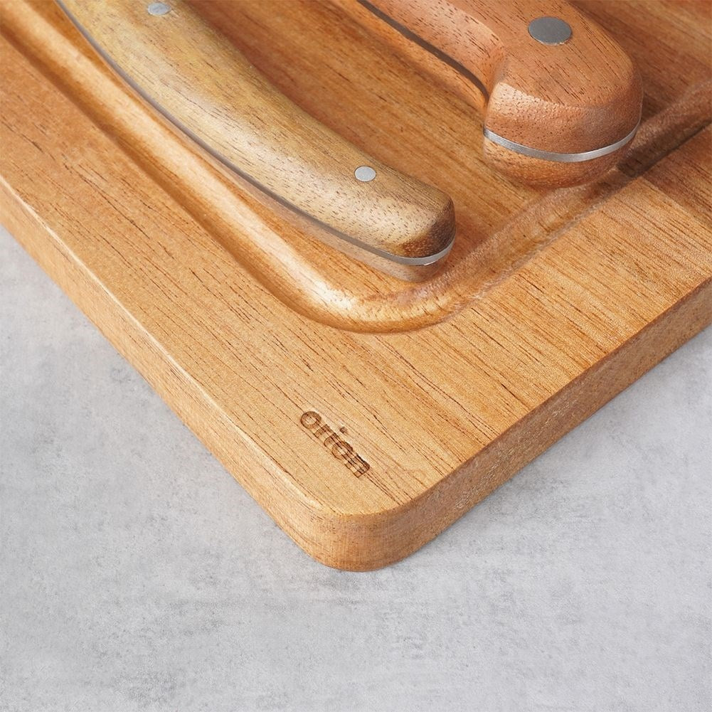 Steak and burger cutlery with wooden board for 6 people