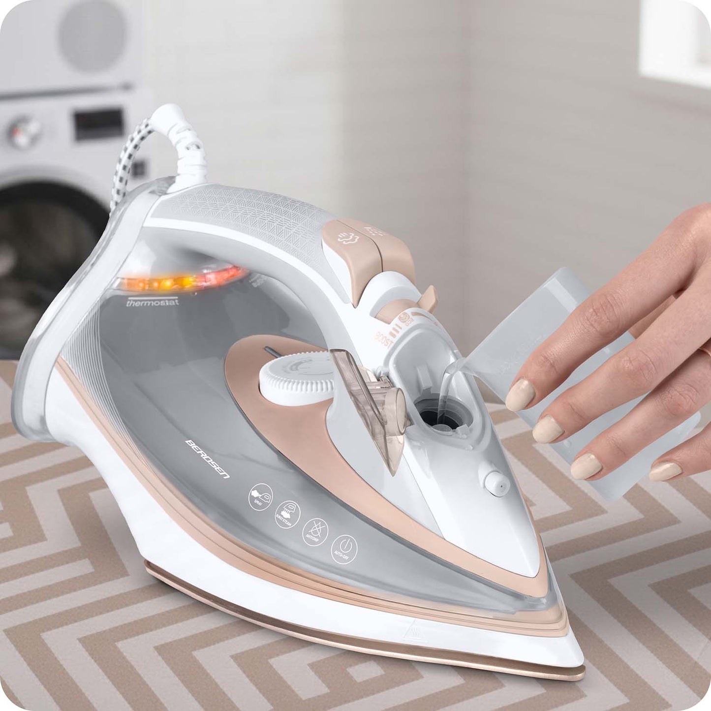 Steam Iron 3000W, Ceramic Soleplate, Vertical Steam