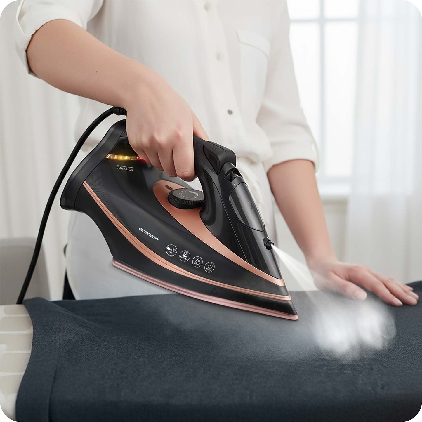 Steam Iron 3000W, Ceramic Soleplate, Vertical Steam